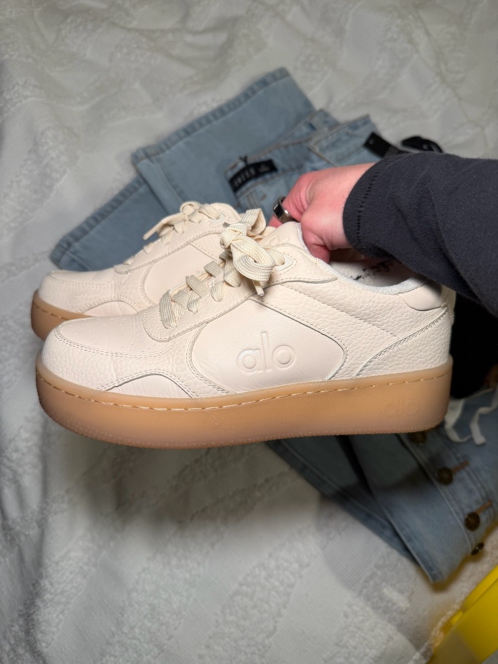 ALO Yoga Women's Cream Recovery Sneaker with Gum Sole